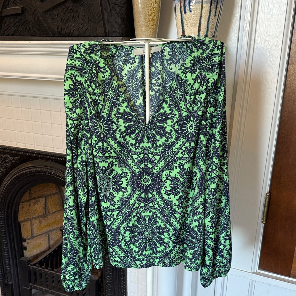 LOFT Balloon SleevePatterned Blouse- worn once- excellent shape‎